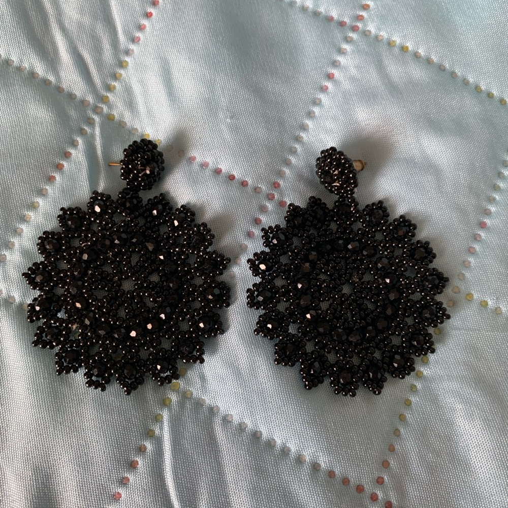 Black beaded post earrings. 2.5 inches long x 2 inches wide.